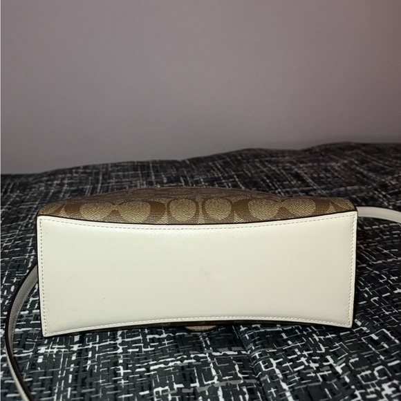 Coach Pepper Satchel - Picture 7 of 12